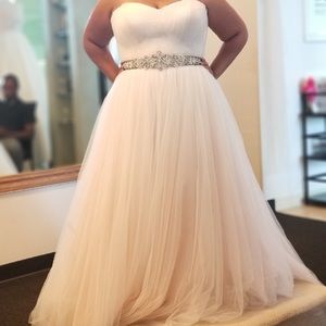 Blush and ivory wedding dress...new never worn